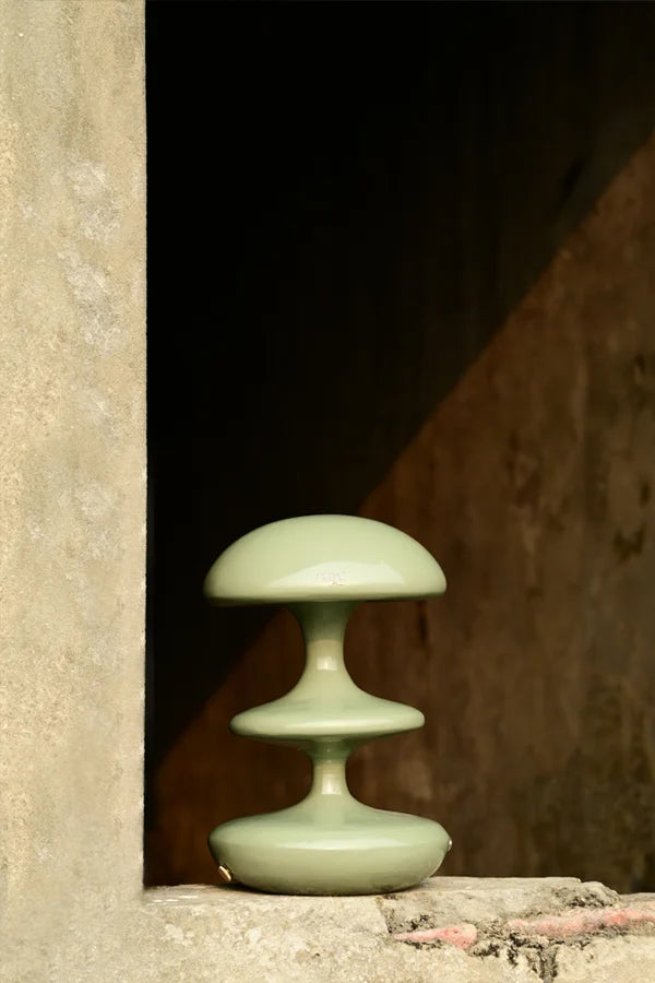 Atom Table Lamp