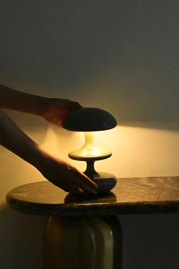 Atom Table Lamp